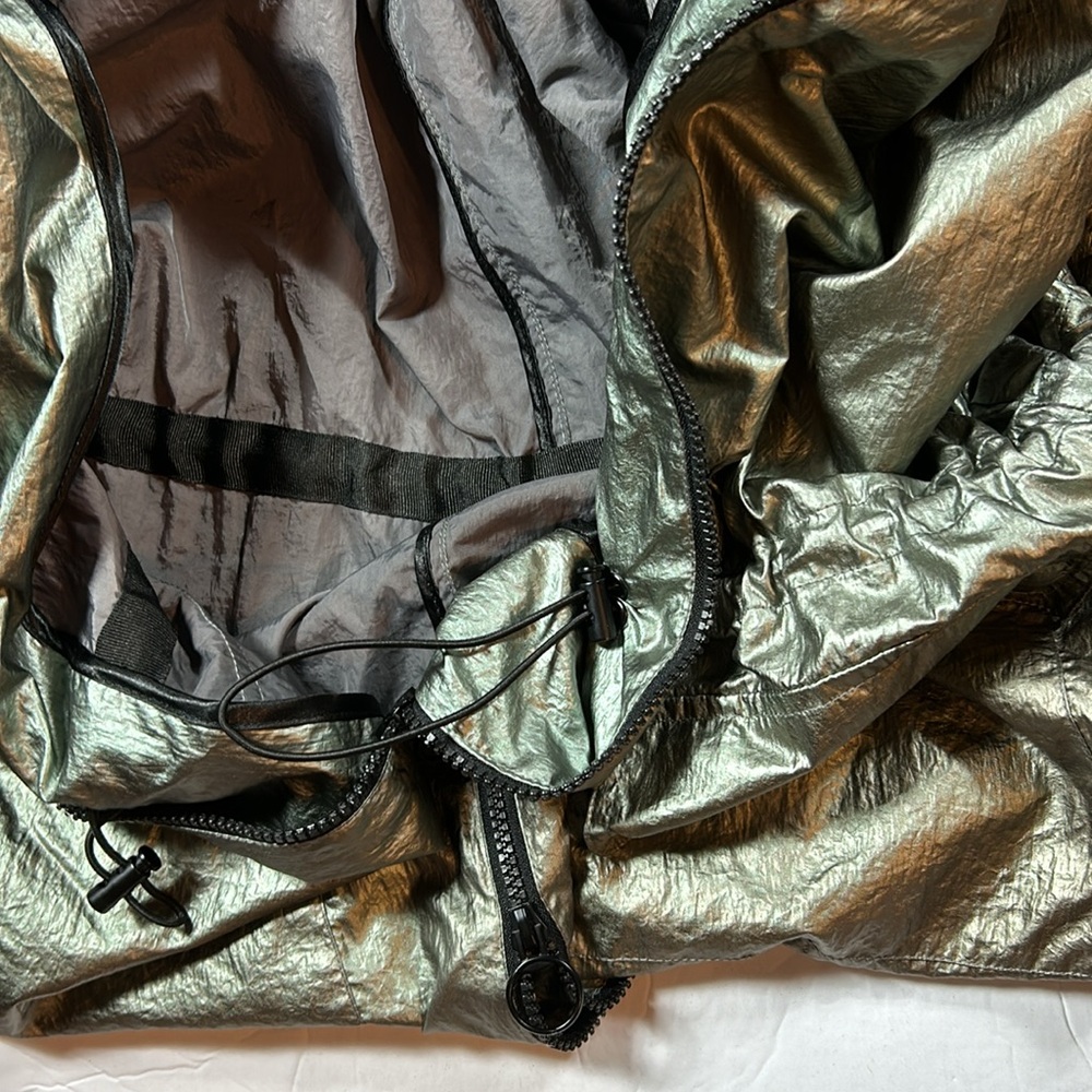 Bagatelle Lightweight Metallic Jacket with Hood & Elastic Waist - Picture 7 of 9